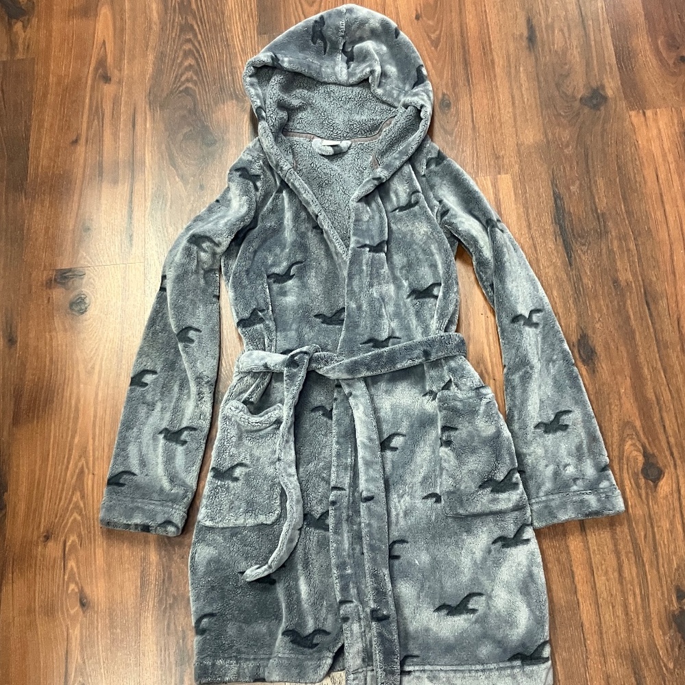 Hollister Gray Seagull Fleece Plush Hooded Robe XXS